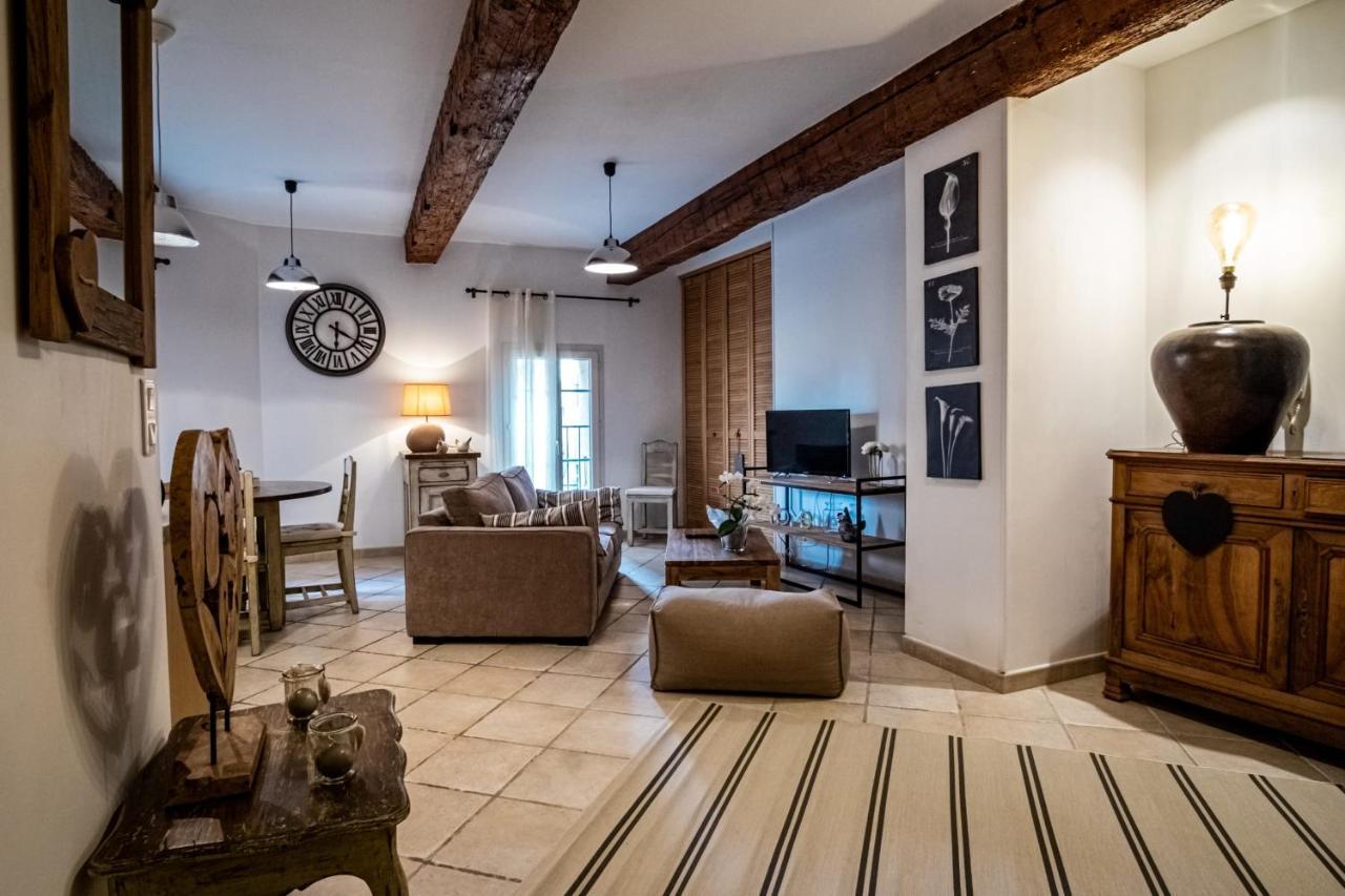 Appartement Au Coeur De L'Isle Sur La Sorgue Exterior photo