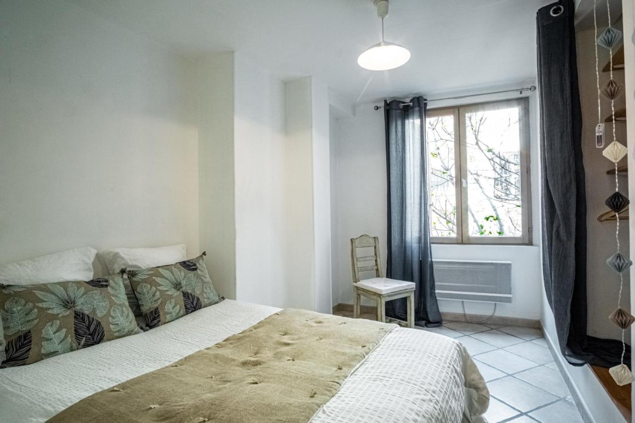 Appartement Au Coeur De L'Isle Sur La Sorgue Exterior photo